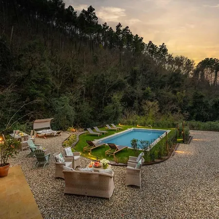 Villa Luxurious Modern In Lucca