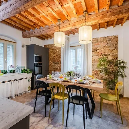 Villa Luxurious Modern In Lucca
