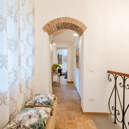 Villa In Tuscany With Private Pool *