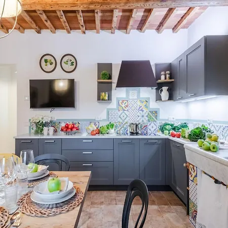 Luxurious Modern In Lucca Villa