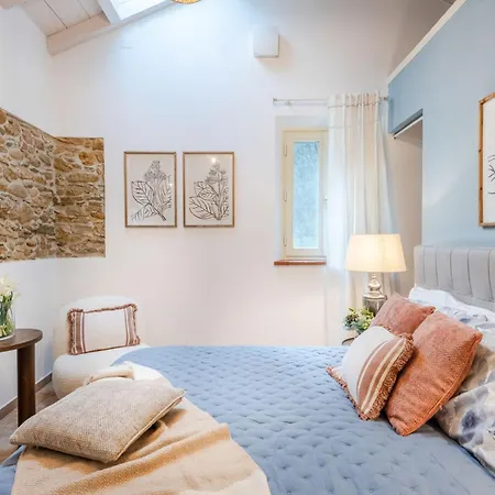 Luxurious Modern In Lucca