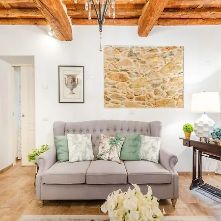 Villa In Tuscany With Private Pool *