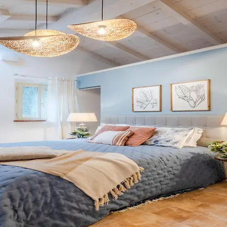 Luxurious Modern In Lucca Santa Maria Giudice